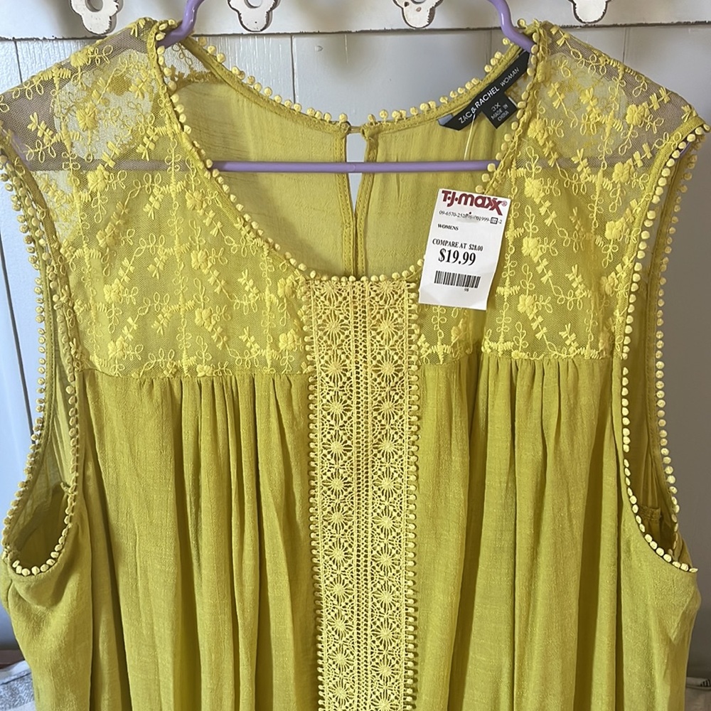 Cute dress - Picture 2 of 3